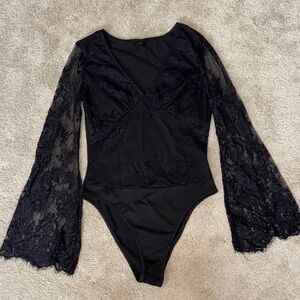 SHEIN Black Lace V-neck Bodysuit